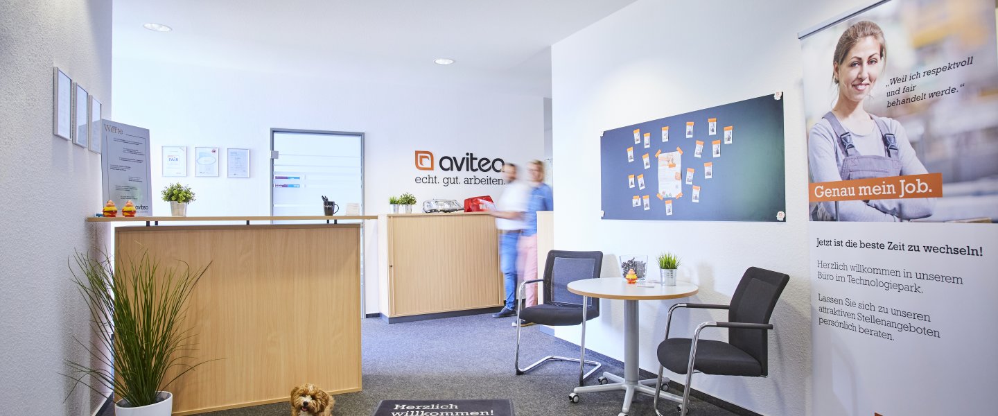 avitea hallway in Paderborn with dog